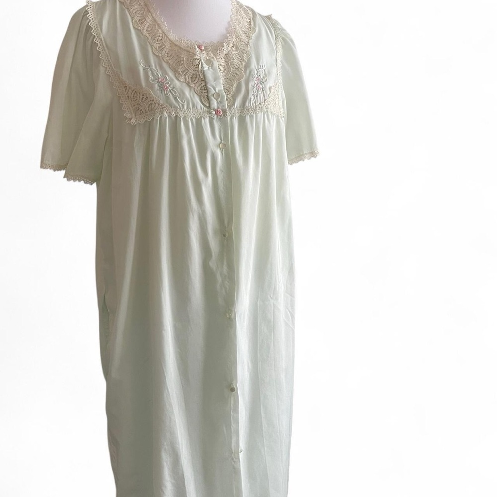 Vanity Fair Vintage Women's mint green and cream slip dress with matching robe